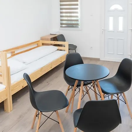 Fueloep A Golya Vizitabor A Bodrog Folyon Apartment Bodrogkeresztur